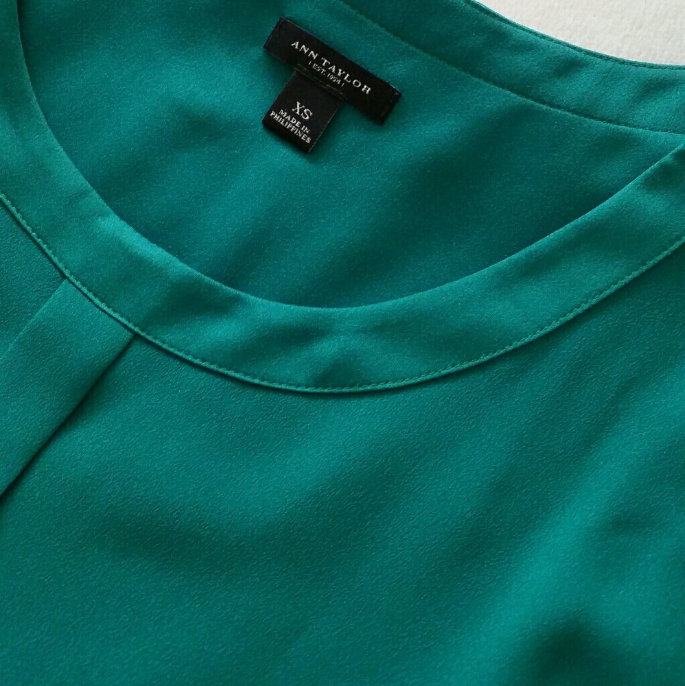 Ann Taylor Sleeveless Layered Blouse